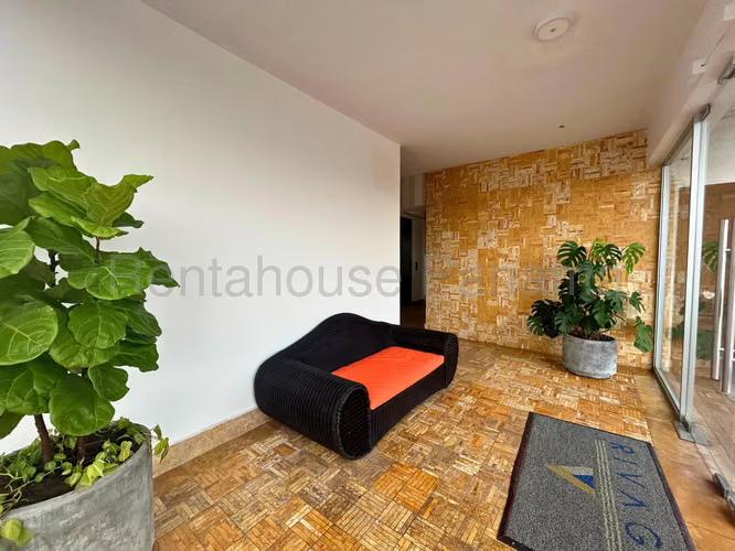 Alquiler de Apartamento Amoblado en Avenida Balboa Ph Rivage Tower EC