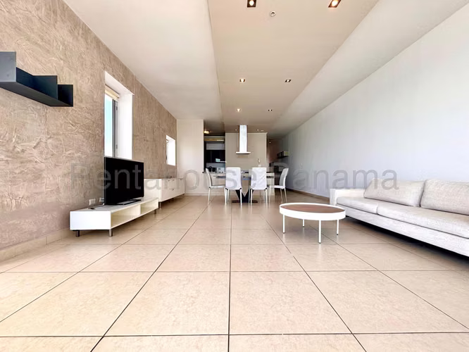 Alquiler de Apartamento Amoblado en Avenida Balboa Ph Rivage EC