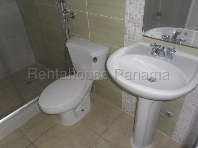 Venta de Casa en Brisas Del Golf Alpes KC