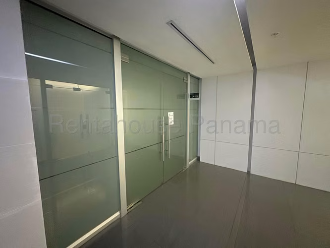 Venta de Oficina en Transistmica Solo Cliente Directo MC