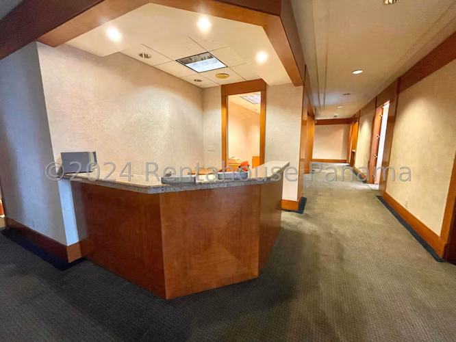 Venta de Oficina en Calle 50 Solo Cliente Directo MC - Imagen 7