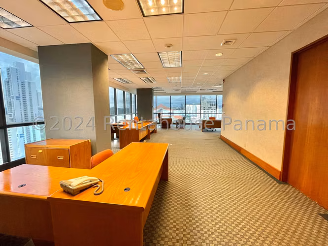Venta de Oficina en Calle 50 Solo Cliente Directo MC - Imagen 12