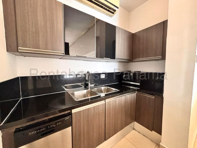 Apartamento en Alquiler en Avenida Balboa Vista al Mar 141 m² LR - Imagen 11