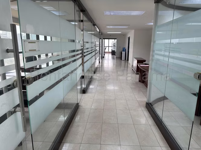 Venta de Oficina en Avenida Balboa MPM25-8262