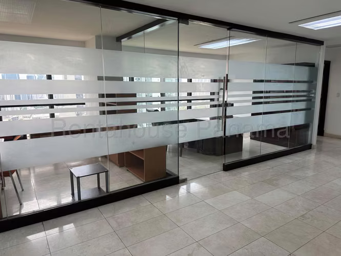 Venta de Oficina en Avenida Balboa MPM25-8262