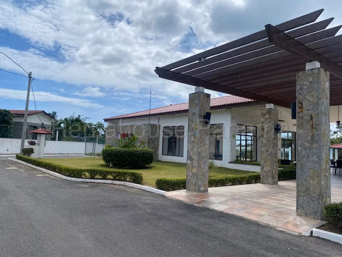 Venta Casa Amoblada San Carlos - YD