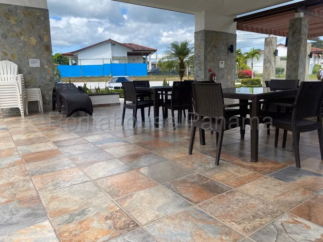 Venta Casa Amoblada San Carlos - YD