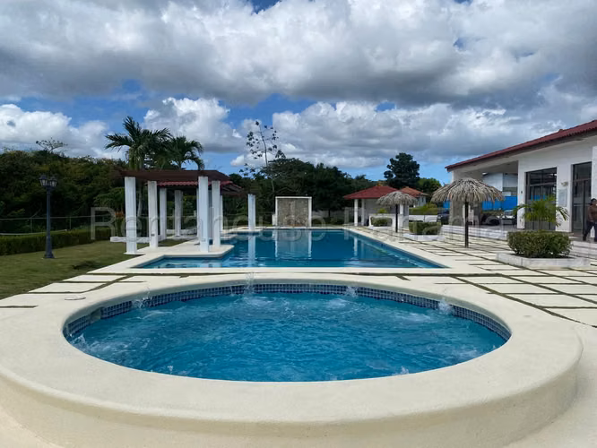 Venta Casa Amoblada San Carlos - YD