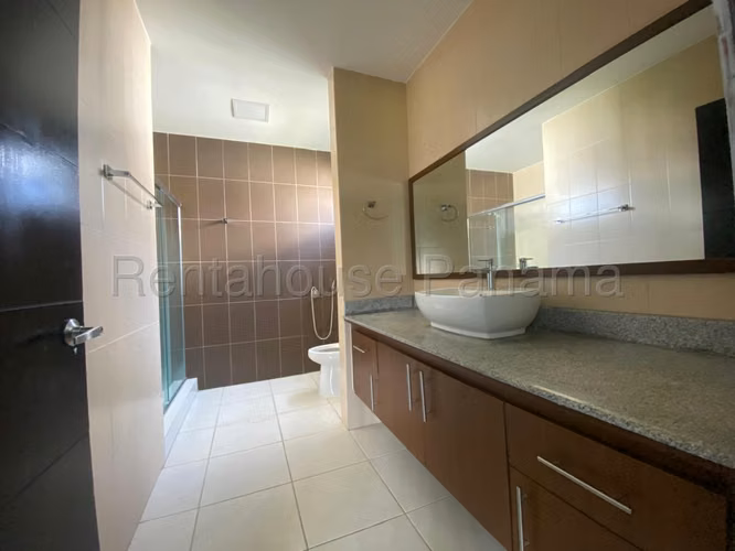 Venta Casa Amoblada San Carlos - YD
