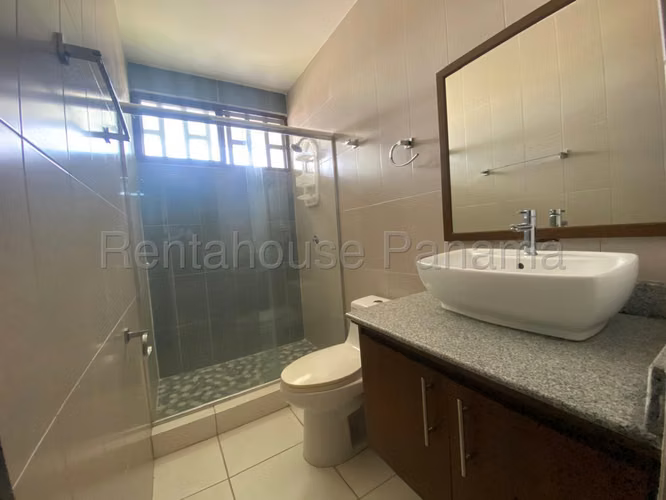 Venta Casa Amoblada San Carlos - YD