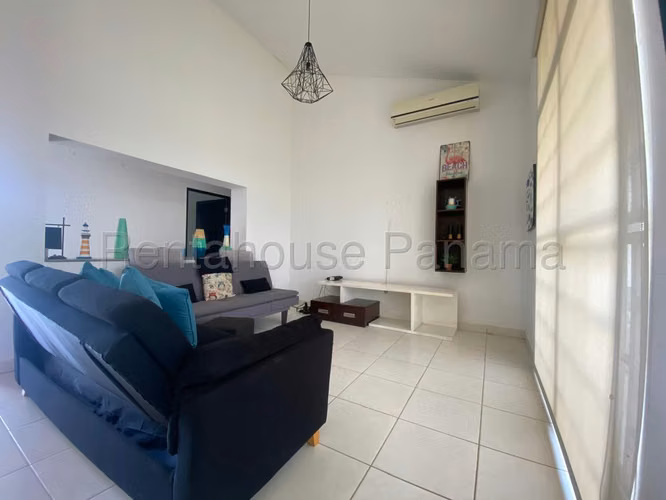 Venta Casa Amoblada San Carlos - YD