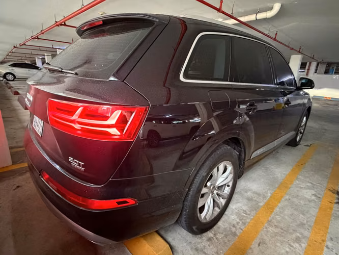 AUDI Q7 QUATTRO 2018 2.0L NEGRO EXCELENTE ESTADO! - Imagen 6