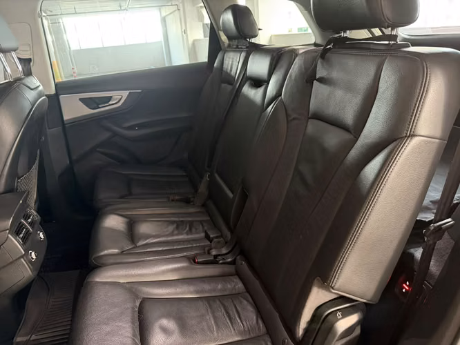 AUDI Q7 QUATTRO 2018 2.0L NEGRO EXCELENTE ESTADO! - Imagen 9