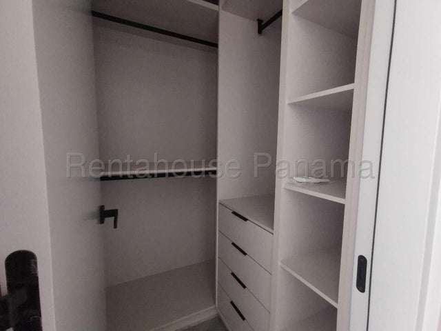 Apartamento en Alquiler en Santa Maria  JG