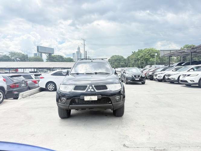 Mitsubishi Nativa 2013