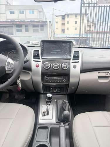 Mitsubishi Nativa 2013