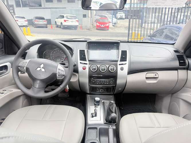 Mitsubishi Nativa 2013