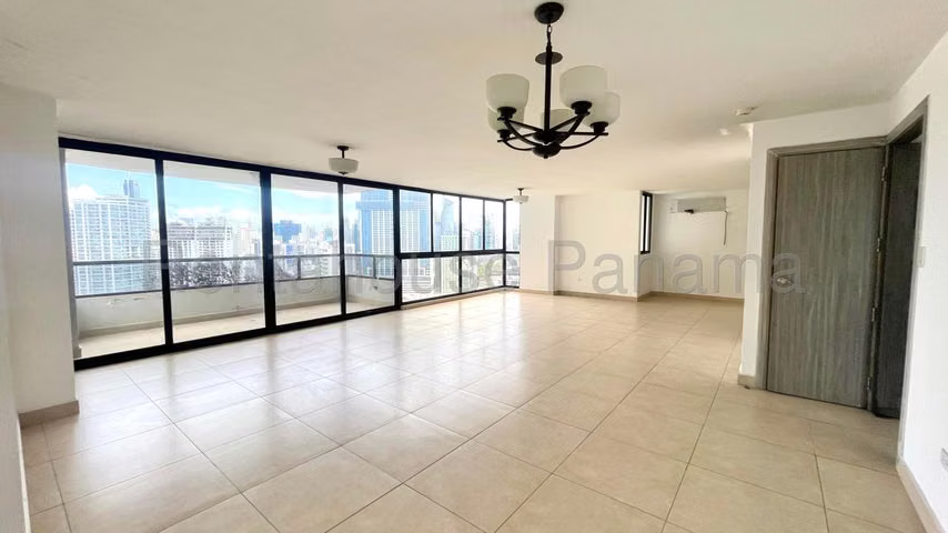 Venta de Apartamento en Paitilla, PH Perlas del Pacifico 26LGG5819