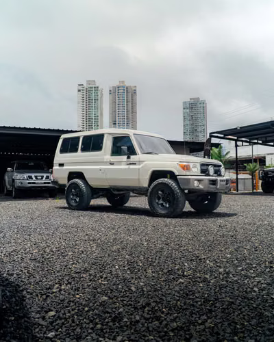 Toyota Land Cruiser Serie 78 Ambulancia 2022 — 4.2L Diésel - Imagen 8