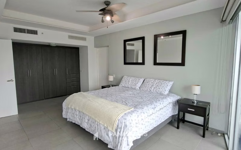 Apartamento con vista al mar en venta en PH Yacht Club - Imagen 6