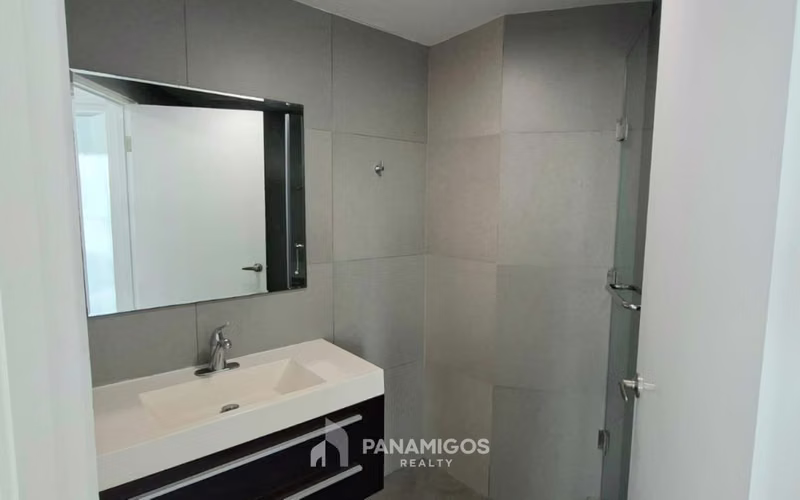 Apartamento con vista al mar en venta en PH Yacht Club - Imagen 14