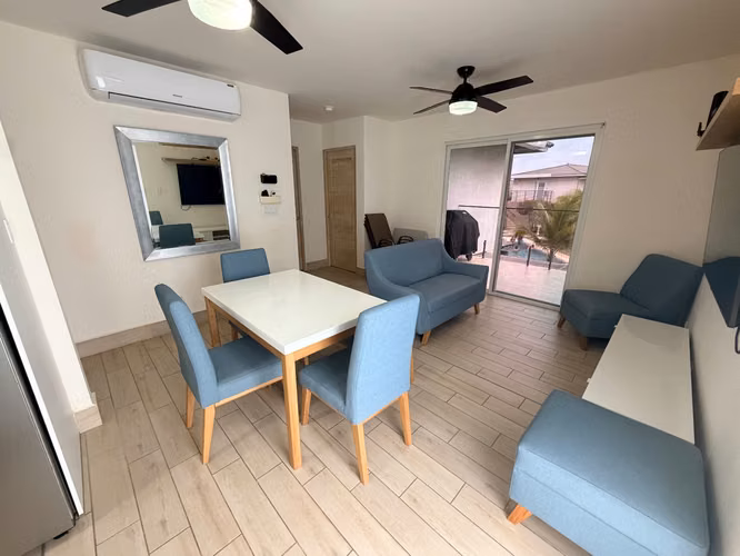 Villa en Playa Caracol en venta!
