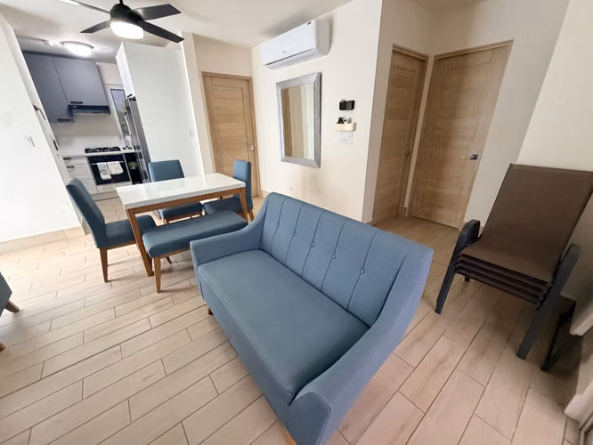 Villa en Playa Caracol en venta!