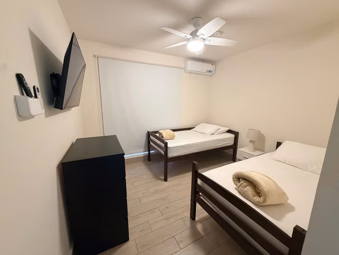 Villa en Playa Caracol en venta!