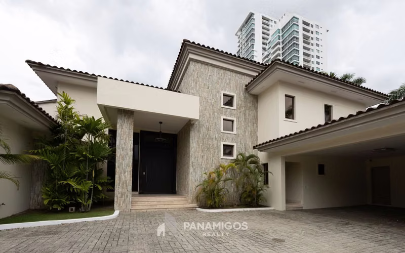 Luxury house for sale in Paseo del Parque - Costa del Este