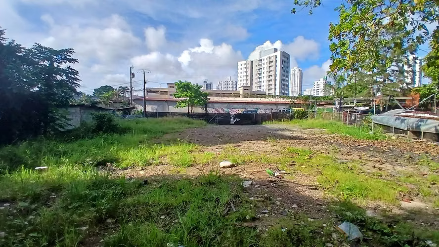 Alquiler de Terreno Comercial en Carrasquilla DPV - Imagen 5