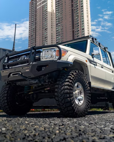 Toyota Land Cruiser serie 79 2023 | V8 Diésel | MANUAL | 40,500Km - Imagen 5