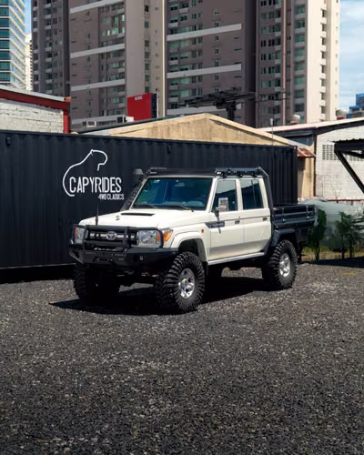 Toyota Land Cruiser serie 79 2023 | V8 Diésel | MANUAL | 40,500Km