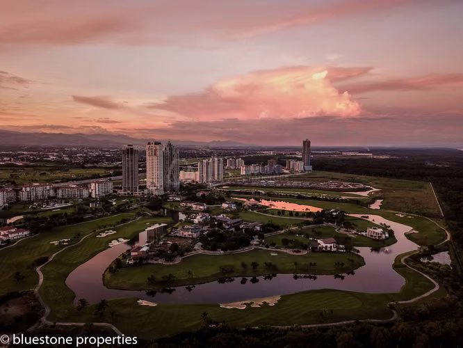 Santa Maria – Vista al Golf y al Mar – 380mts2 – 7,500 - Imagen 3