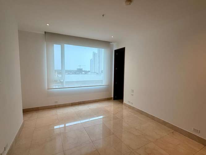 Apartamento de 4 rec vista al mar y ciudad en venta - Costa del Este