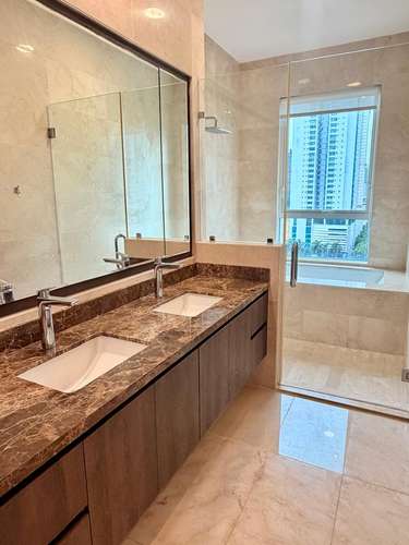 Apartamento de 4 rec vista al mar y ciudad en venta - Costa del Este
