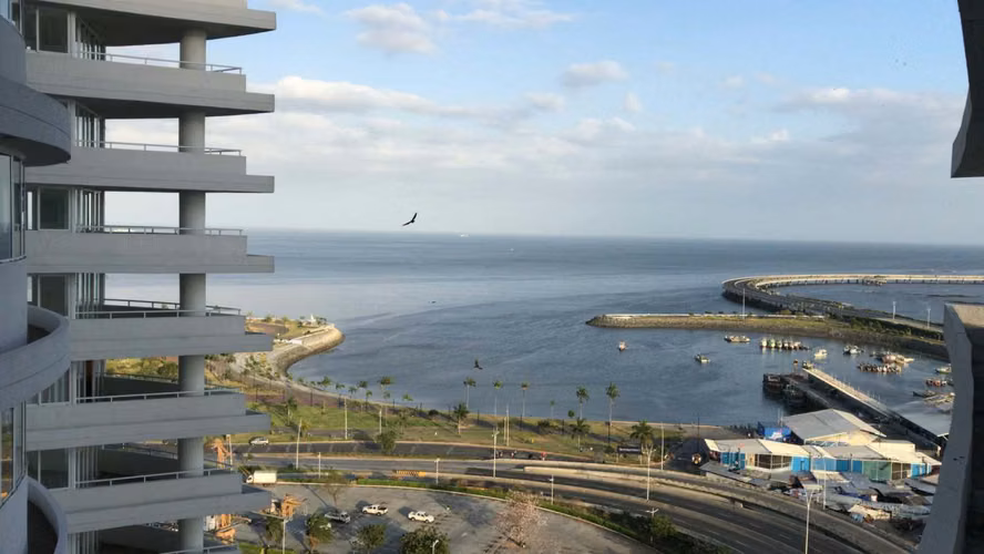 Alquilo apartamento PH Bay View Avenida balboa-Vista al Mar - Imagen 8