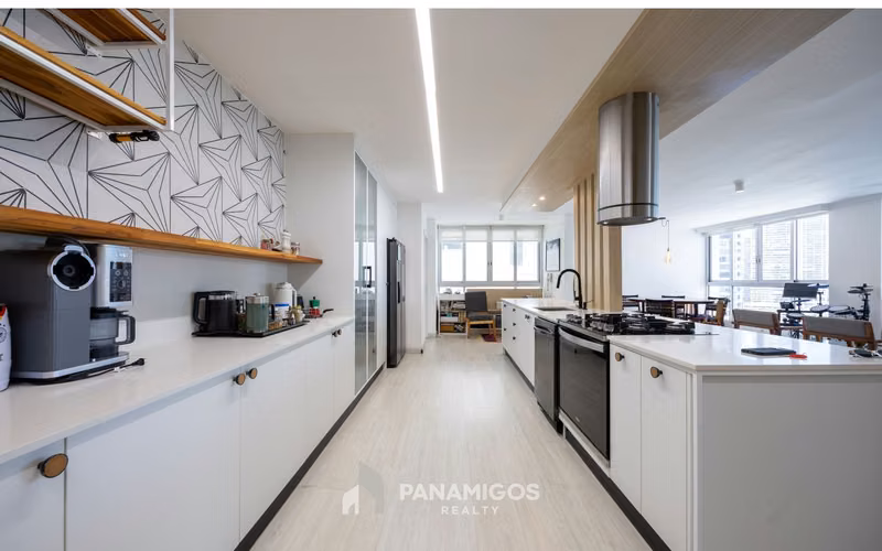 Apartamento en venta con den en PH Sol Marina - Avenida Balboa - Imagen 7