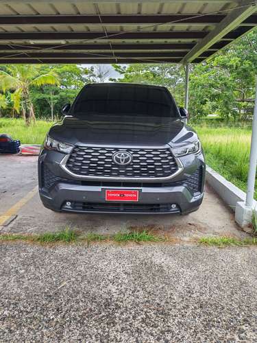 Toyota innova 