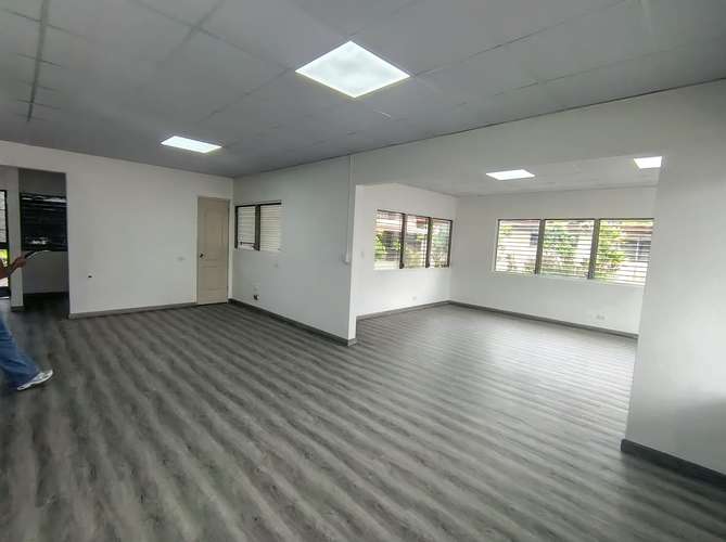 CASA COMERCIAL – EXCELENTE UBICACIÓN CERCA DE MOMI DEL DORADO - Imagen 10