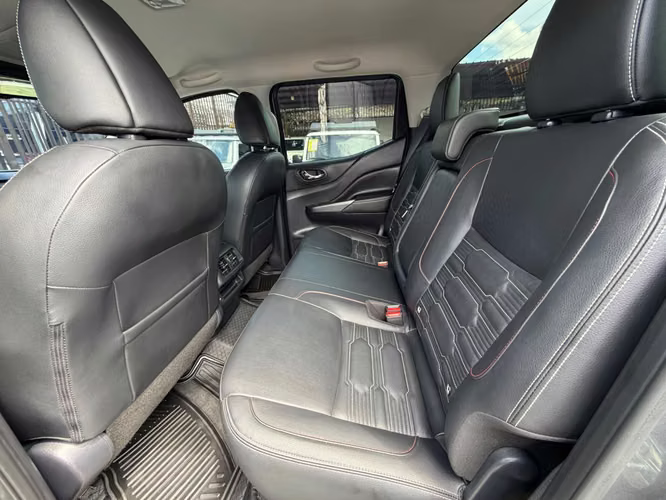 Nissan frontier pro4x 2024 full extras - Imagen 14