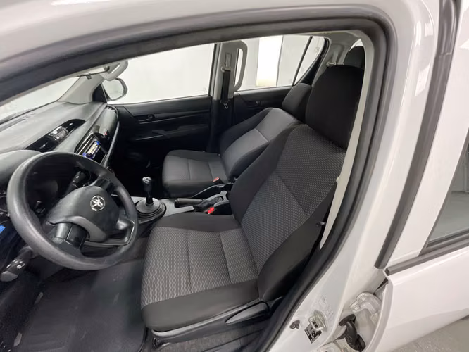TOYOTA HILUX - 2025 - PPHX - Automarket - Imagen 5