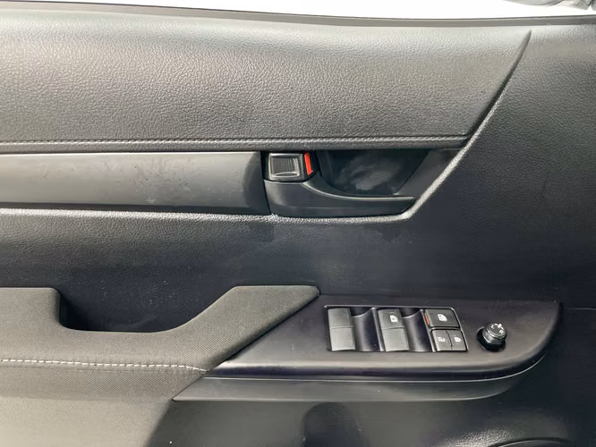TOYOTA HILUX - 2025 - PPHX - Automarket - Imagen 4
