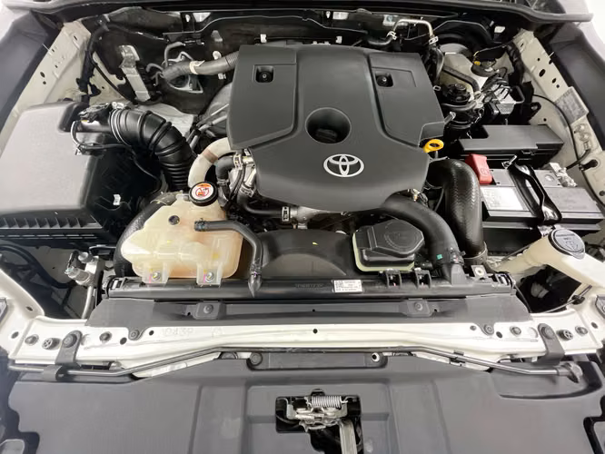 TOYOTA HILUX - 2024 - PPHX - Automarket - Imagen 3