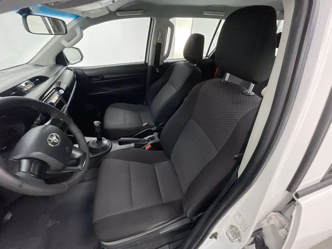 TOYOTA HILUX - 2024 - PPHX - Automarket - Imagen 5