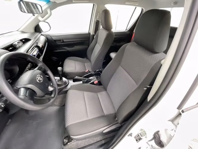 TOYOTA HILUX - 2025 - PPHX - Automarket - Imagen 5