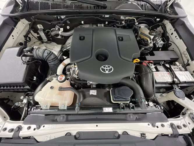 TOYOTA HILUX - 2025 - PPHX - Automarket - Imagen 3