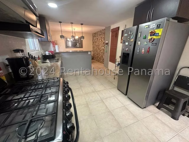 Casa en venta en Villa Zaita 24MAM9504
