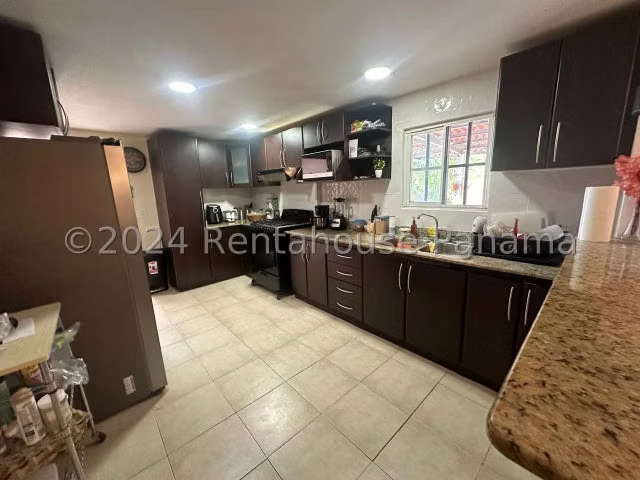 Casa en venta en Villa Zaita 24MAM9504