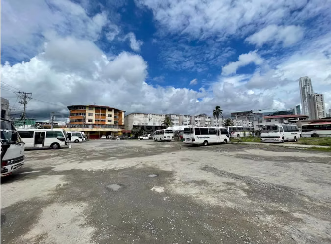 Terreno en venta Avenida México 27-1415 MMM
