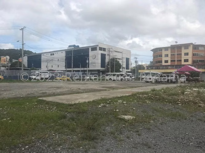 Terreno en venta Avenida México 27-1415 MMM